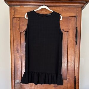 Emery Rose Black Sleeveless Ruffle-Hem dress